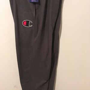 MEN’S CHAMPION SWEATS